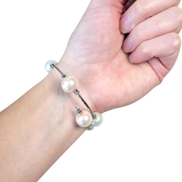 Rejoyce Silver Pearl Bracelet - Picture 3 of 5